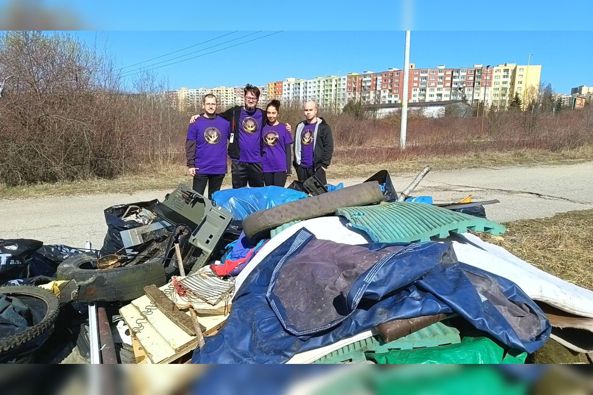 FOTO: Ťahanovčania majú za sebou ďalšiu jarnú brigádu, foto 19