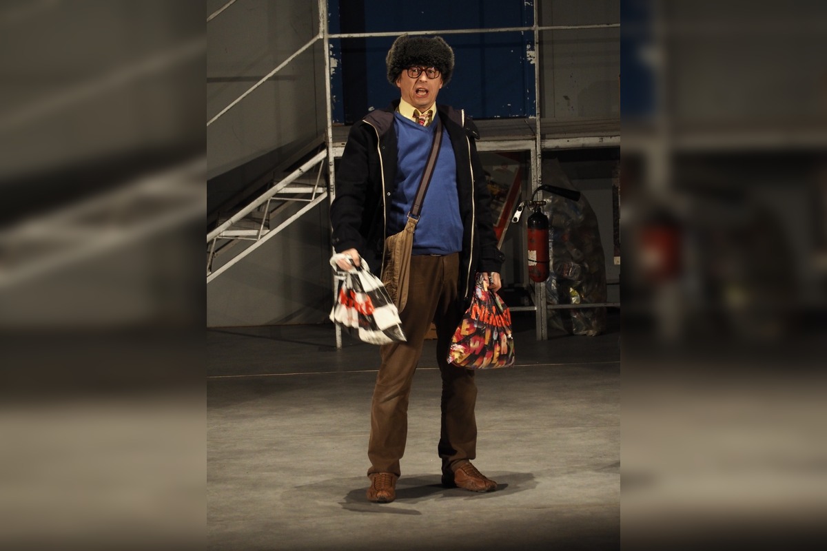 FOTO: Divadlo Komédie vystúpilo pred divákmi v Snine a Trebišove, v Rožňave to skončilo fiaskom, foto 23