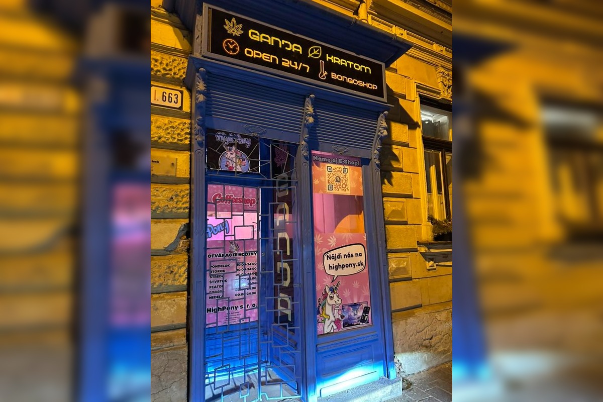 FOTO: Kontroverzný podnik s legálnymi "drogami", foto 8