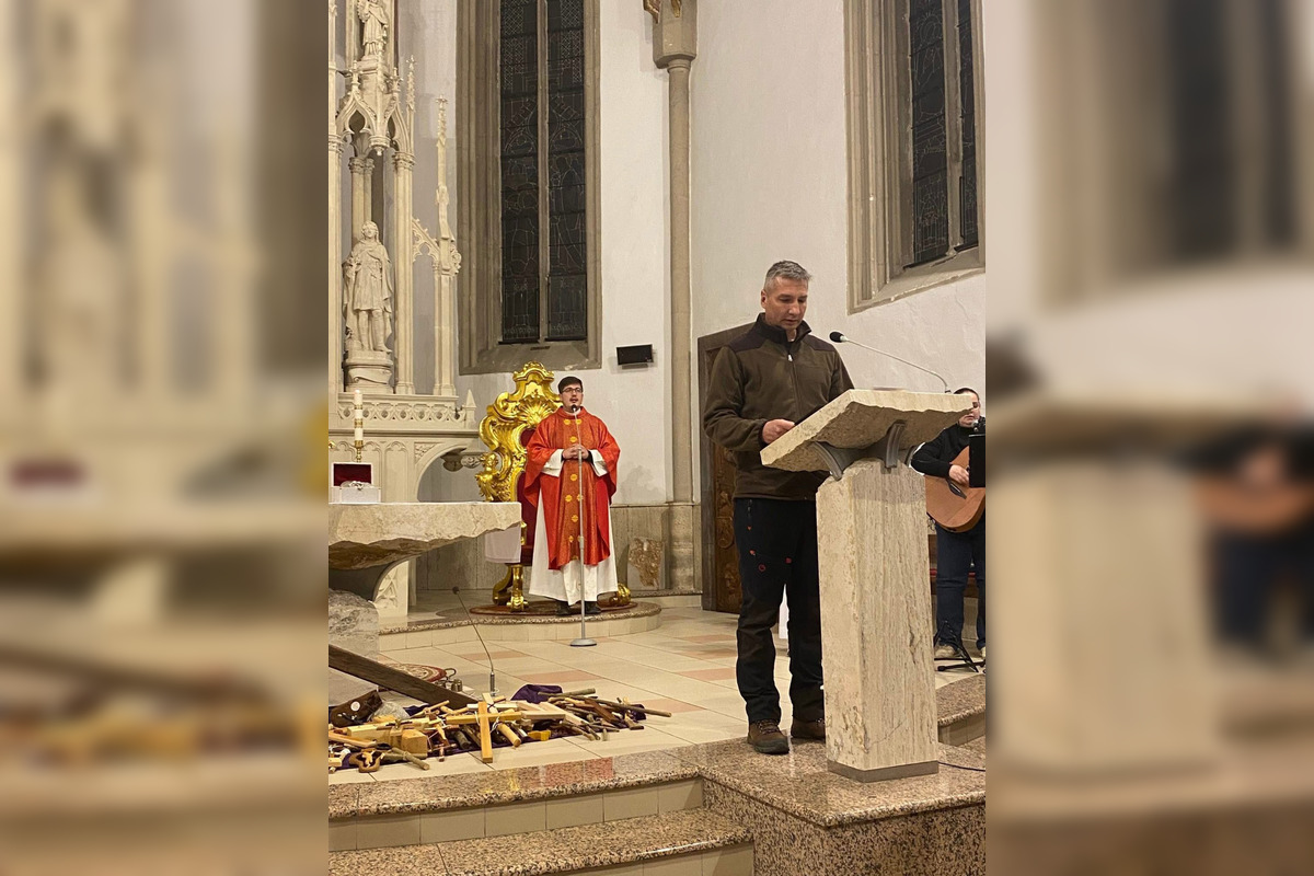 FOTO: Veriaci z Košického kraja sa vydali na Extrémnu krížovu cestu, foto 8