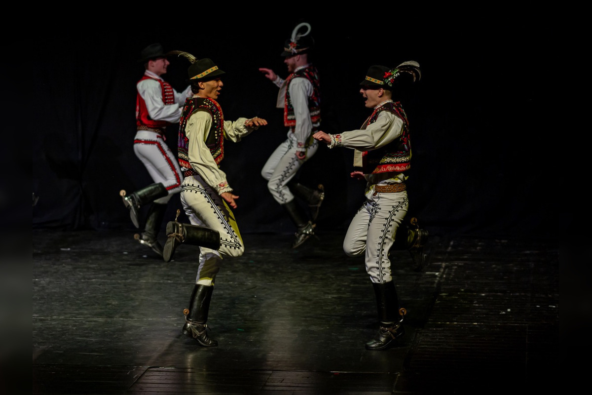 FOTO: Klenoty kraja 2024 sa uskutočnili v rožňavskom divadle, foto 2