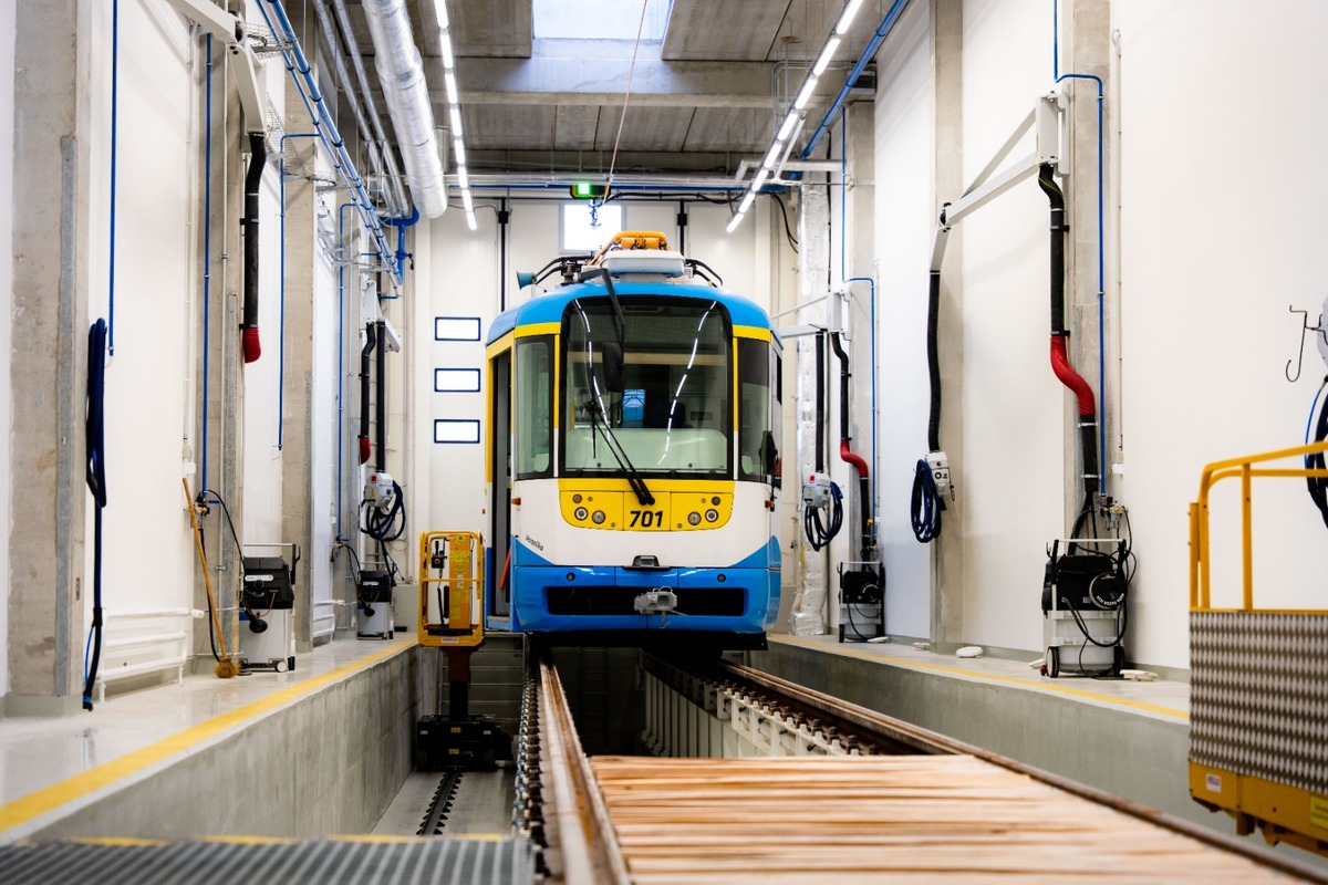 FOTO: Zmodernizované električkové depo v Košiciach, foto 2