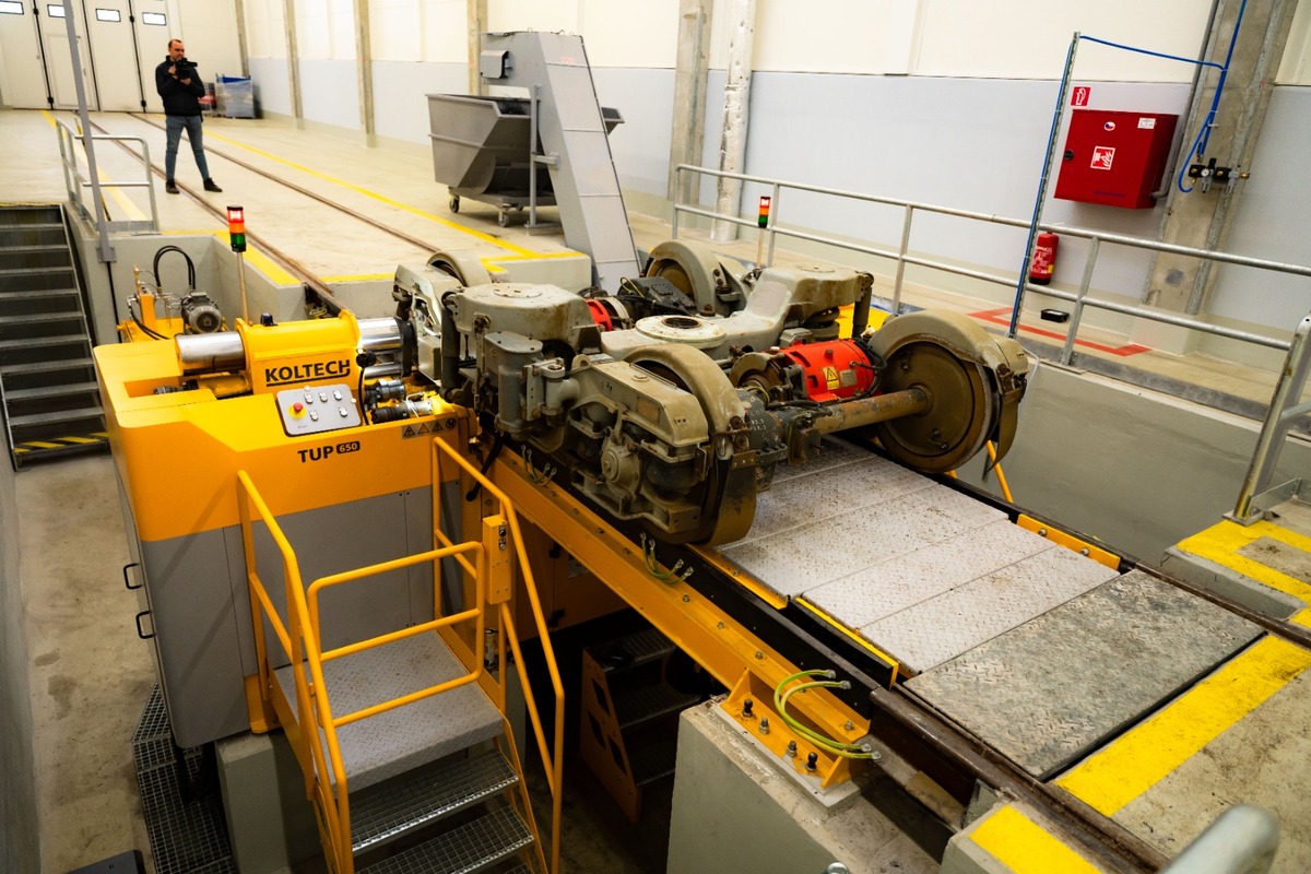 FOTO: Zmodernizované električkové depo v Košiciach, foto 3