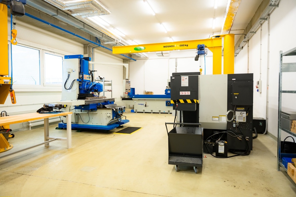 FOTO: Zmodernizované električkové depo v Košiciach, foto 10