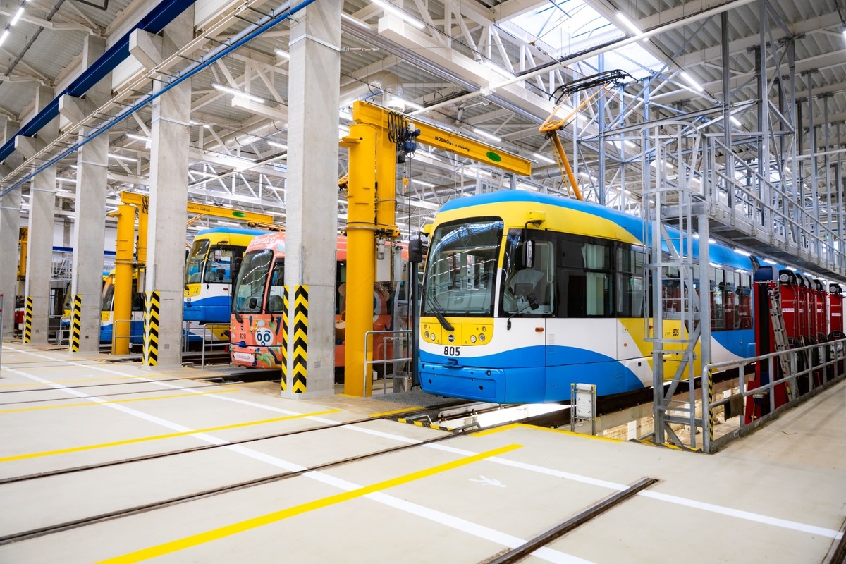 FOTO: Zmodernizované električkové depo v Košiciach, foto 11