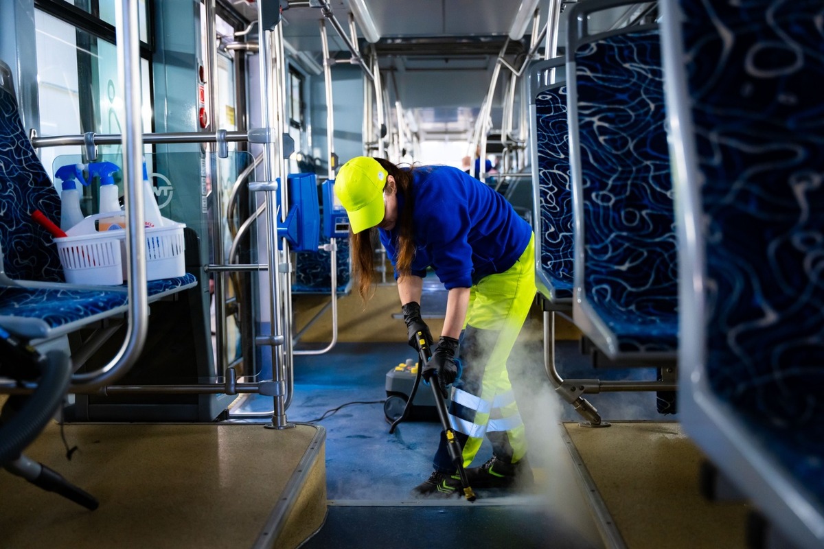 FOTO: Zmodernizované električkové depo v Košiciach, foto 13