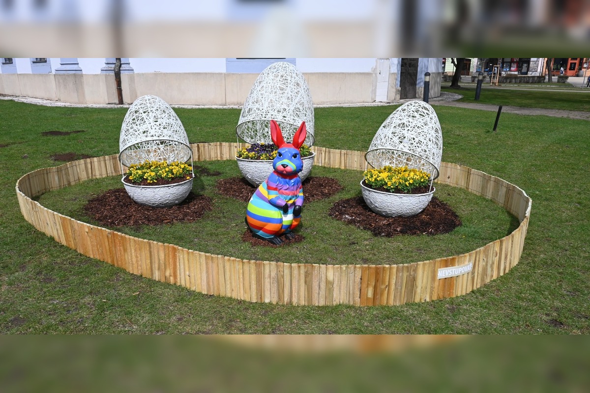 FOTO: Veľkonočná výzdoba v obciach a mestách na východe Slovenska, foto 30