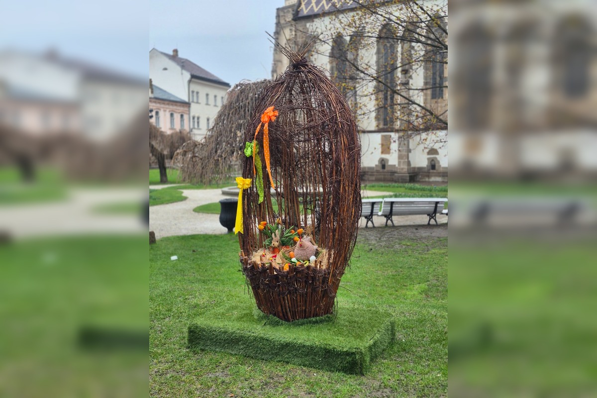 FOTO: Veľkonočná výzdoba v obciach a mestách na východe Slovenska, foto 52