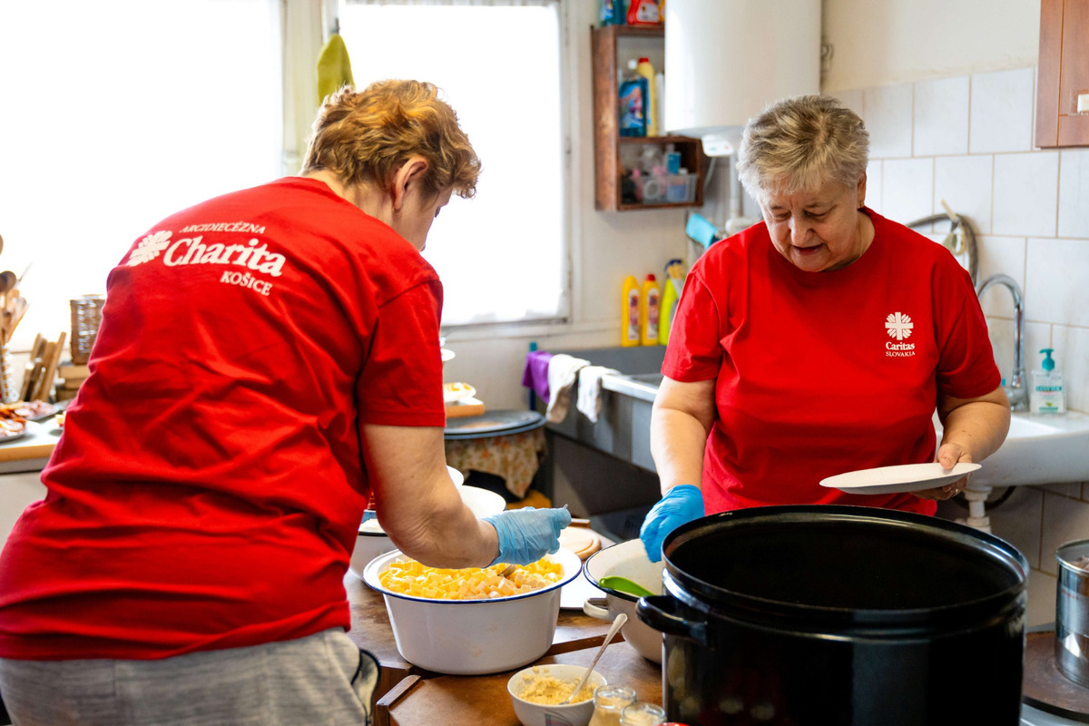 FOTO: Núdzni Košičania oslávili veľkonočné sviatky aj tento rok , foto 2