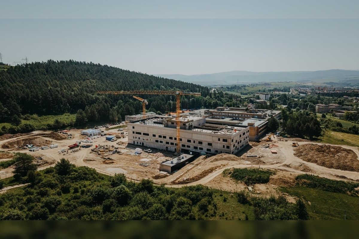 FOTO: Stavebné práce na výstavbe nového nemocničného pavilónu v Spišskej Novej Vsi, foto 28