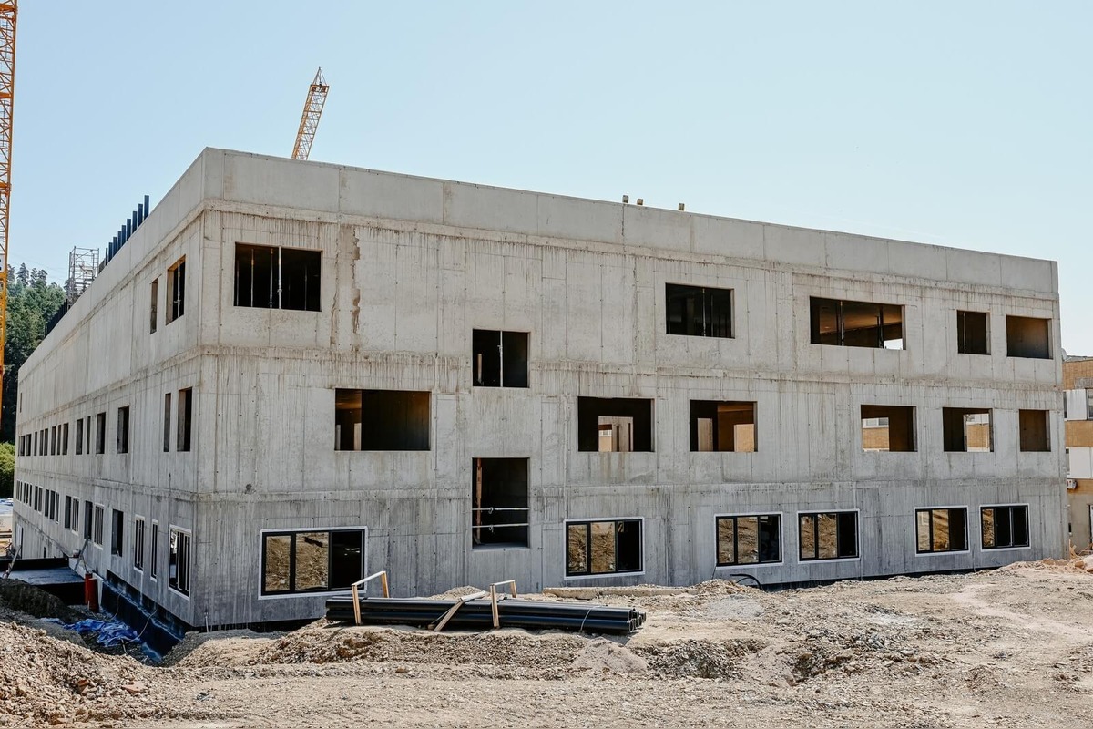 FOTO: Stavebné práce na výstavbe nového nemocničného pavilónu v Spišskej Novej Vsi, foto 35