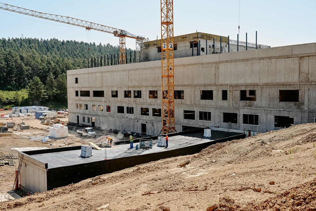 FOTO: Stavebné práce na výstavbe nového nemocničného pavilónu v Spišskej Novej Vsi, foto 37