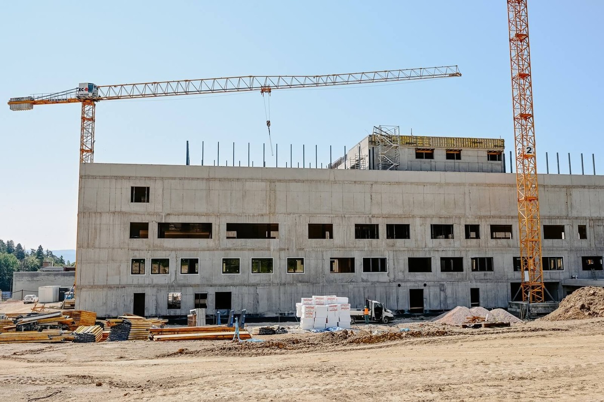 FOTO: Stavebné práce na výstavbe nového nemocničného pavilónu v Spišskej Novej Vsi, foto 38