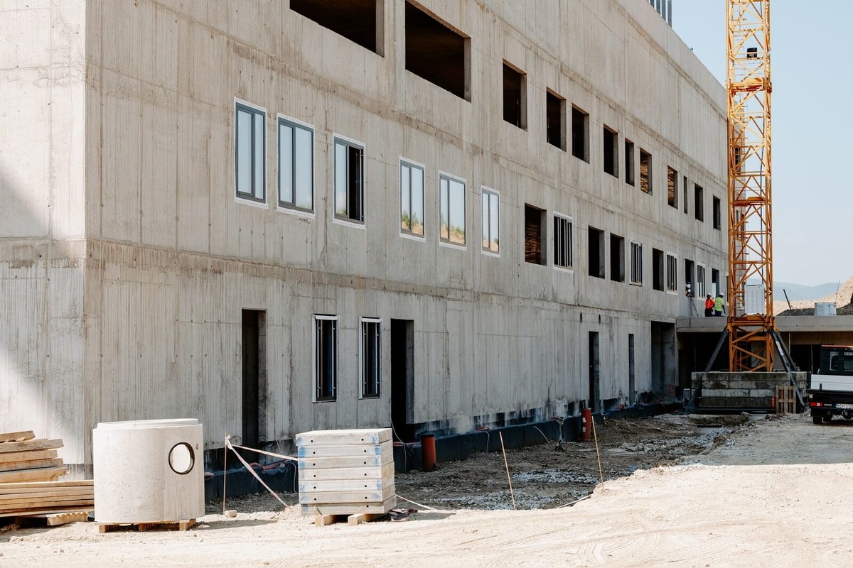 FOTO: Stavebné práce na výstavbe nového nemocničného pavilónu v Spišskej Novej Vsi, foto 40