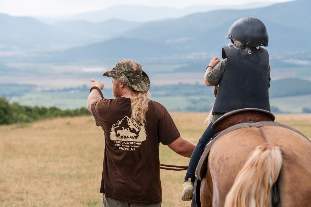 FOTO: Pri Rožňave otvorili nový ekoturistický projekt Hobby jazda Lipovník, foto 4