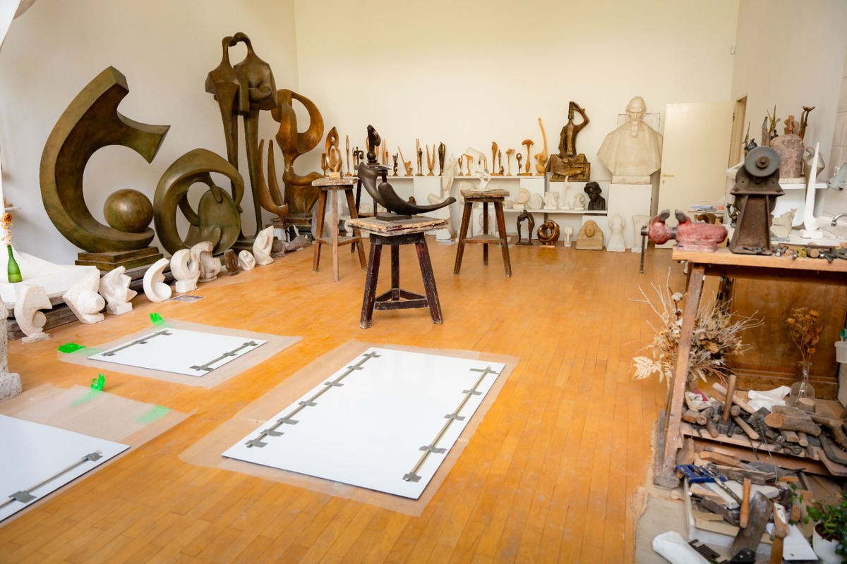 FOTO: Diela košického sochára Jána Mathého vystavia vo Viedni, foto 2