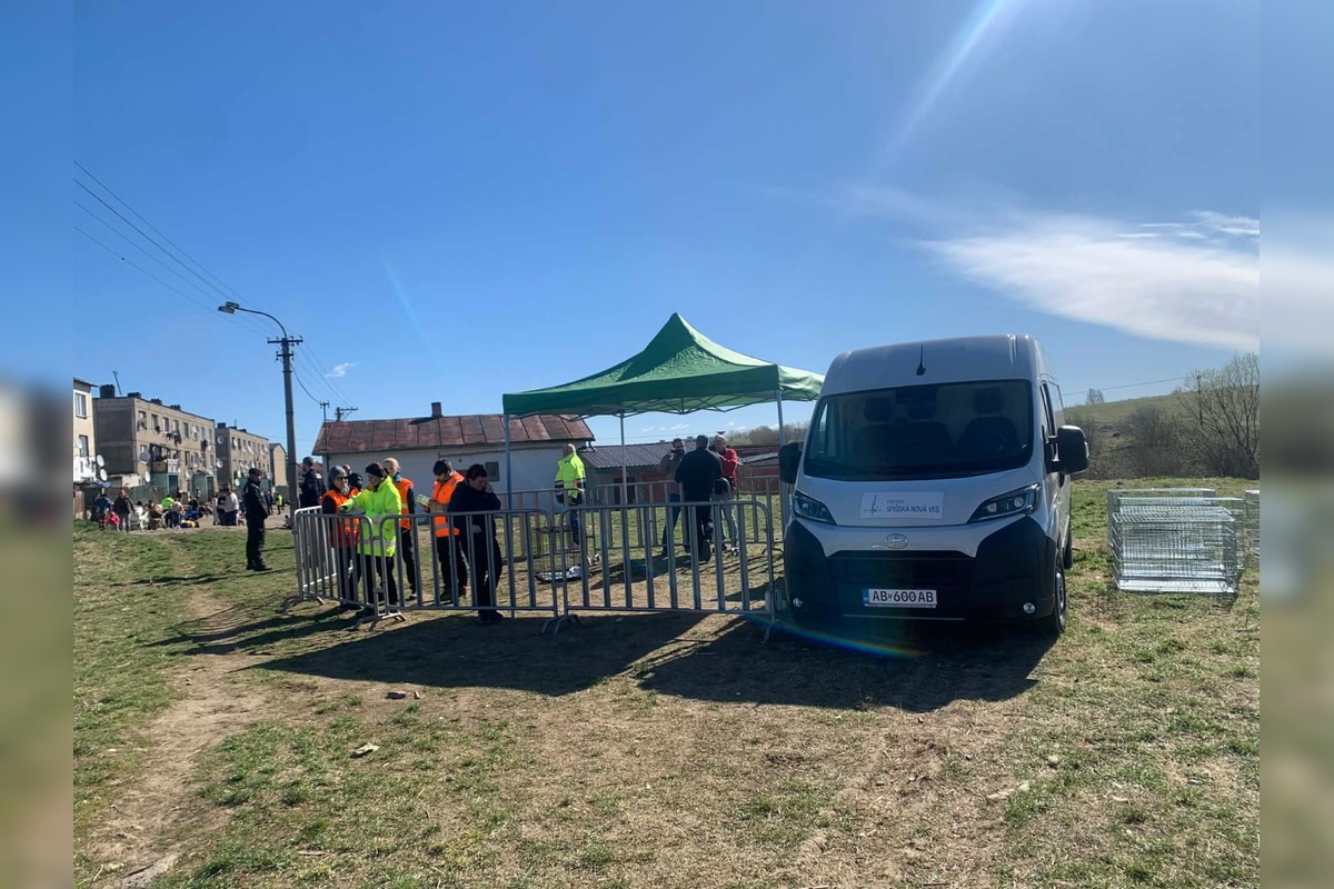 FOTO: V ďalších osadách na východe Slovenska prebehla kastrácia psov, foto 4