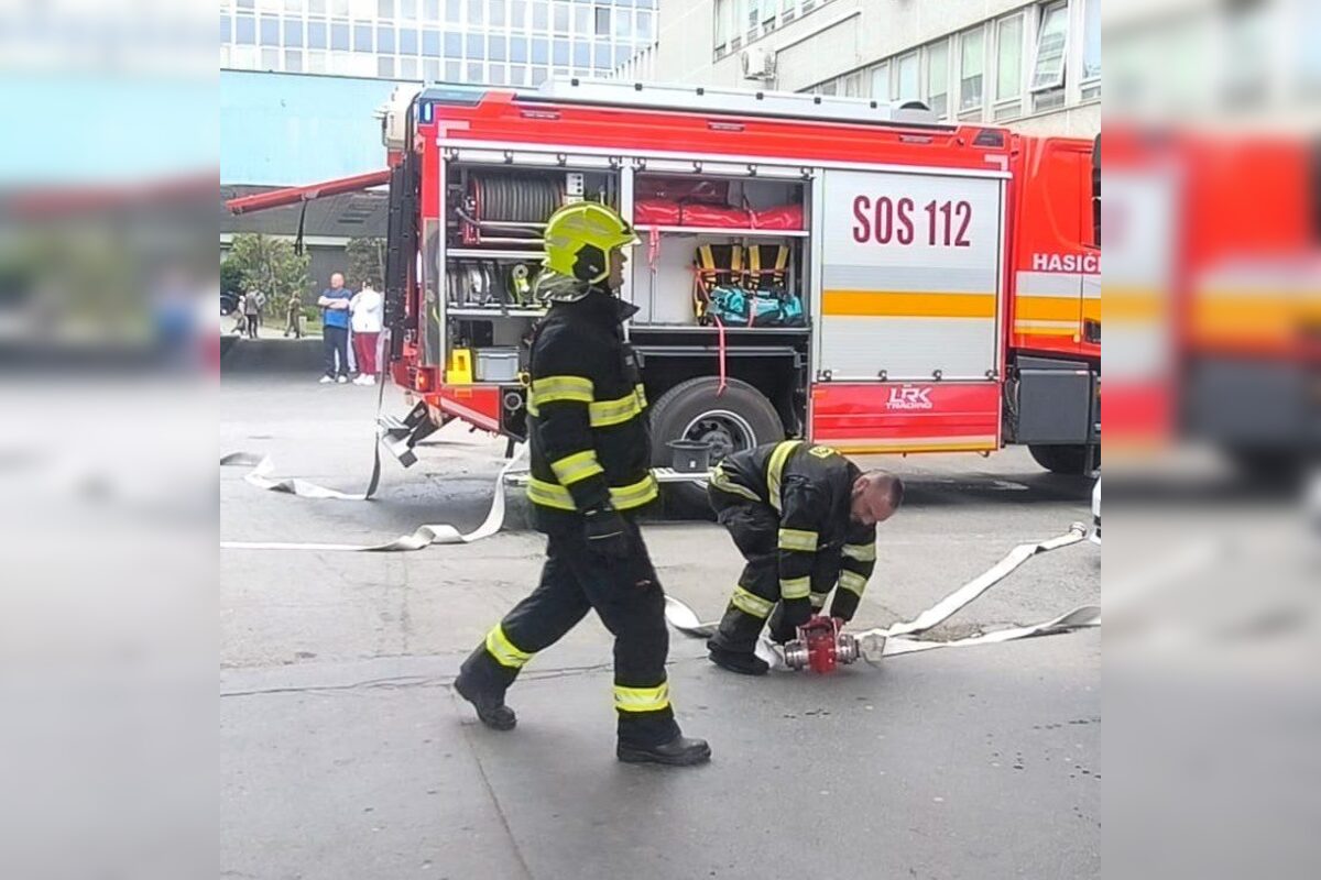 FOTO: Cvičenie hasičov v UNLP, foto 4