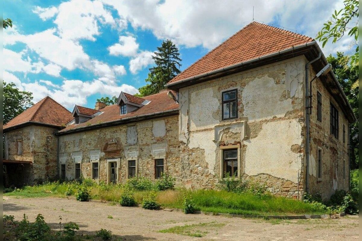 FOTO: Kaštiele na predaj v Košickom kraji, foto 2