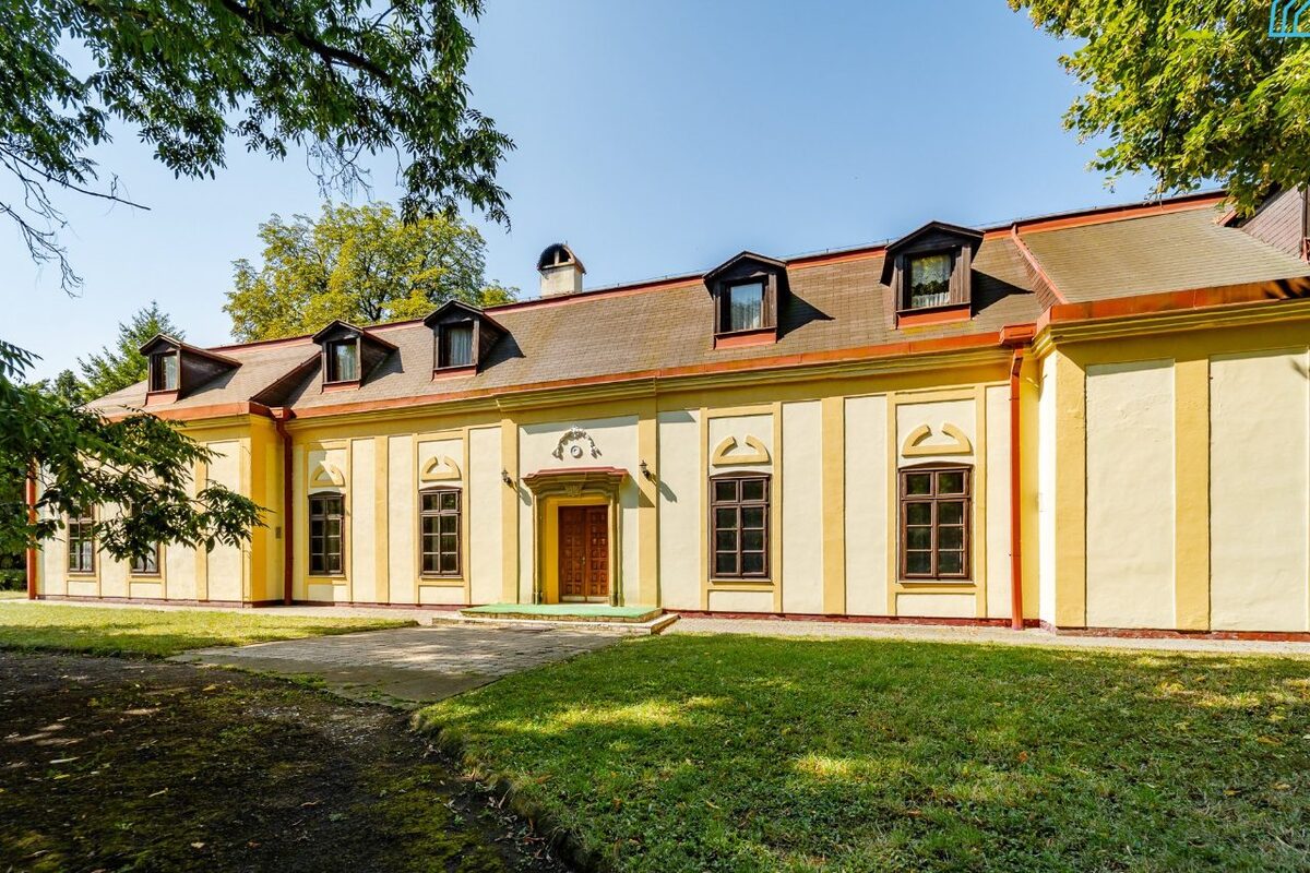 FOTO: Kaštiele na predaj v Košickom kraji, foto 25