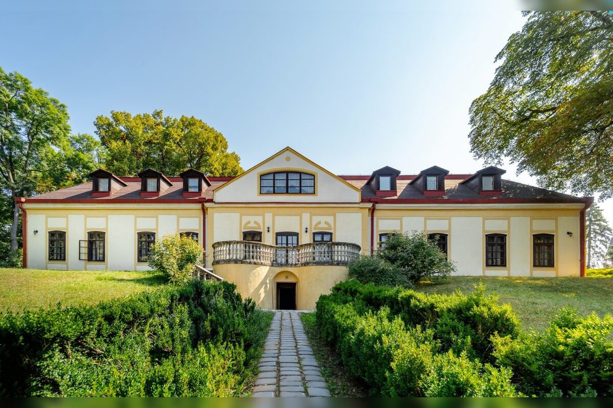 FOTO: Kaštiele na predaj v Košickom kraji, foto 24