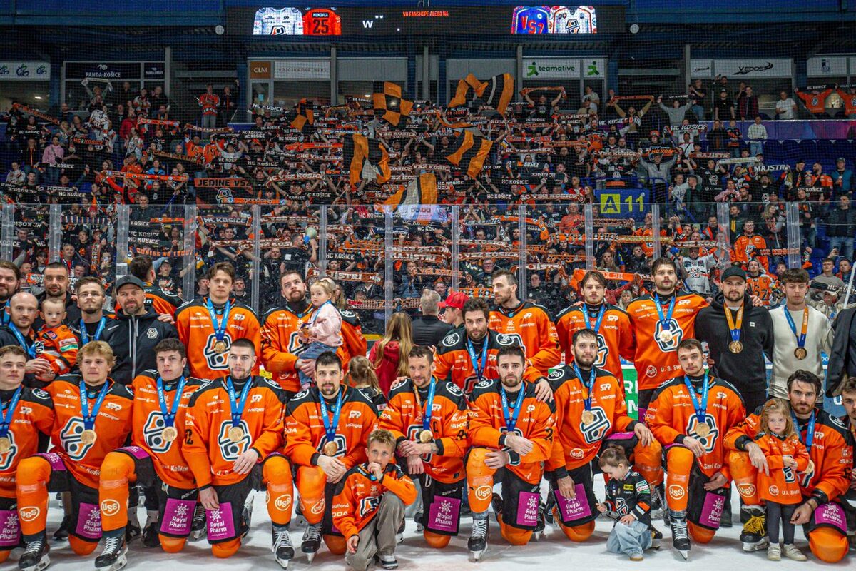FOTO: Košickí hokejisti ukončili play-off bronzovou medailou, foto 7