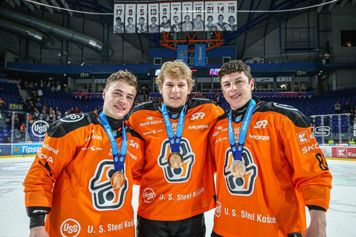 FOTO: Košickí hokejisti ukončili play-off bronzovou medailou, foto 8