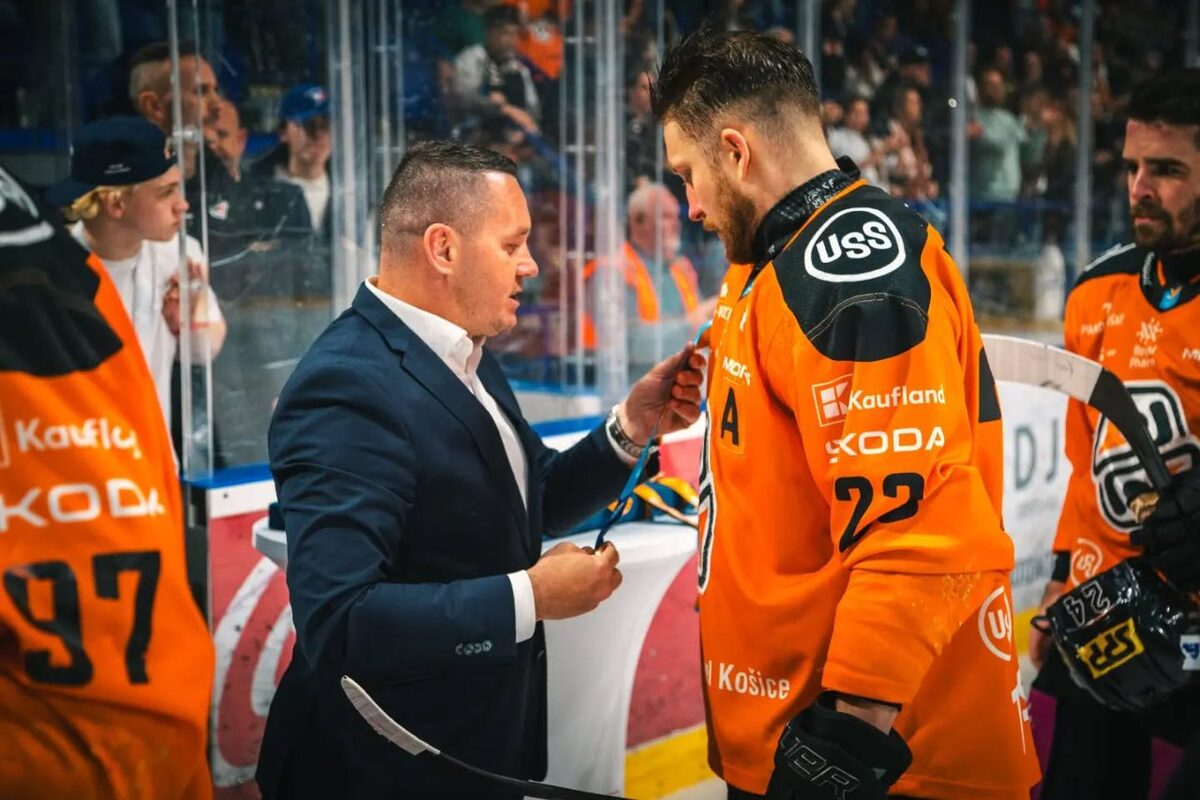 FOTO: Košickí hokejisti ukončili play-off bronzovou medailou, foto 5