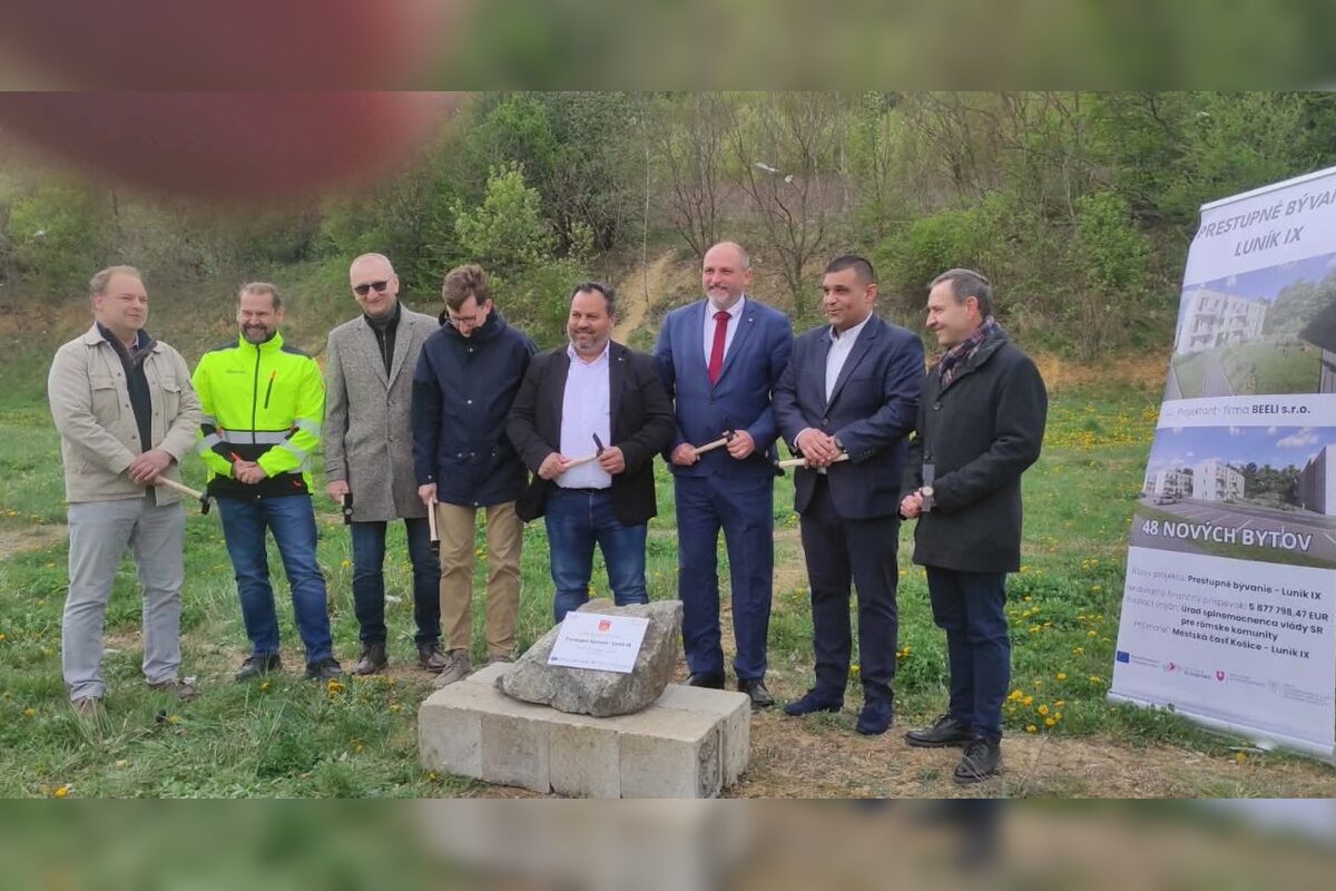 FOTO: Na košickom Luníku 9 začínajú s výstavbou bytov, foto 11
