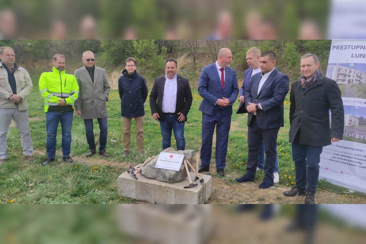 FOTO: Na košickom Luníku 9 začínajú s výstavbou bytov, foto 4