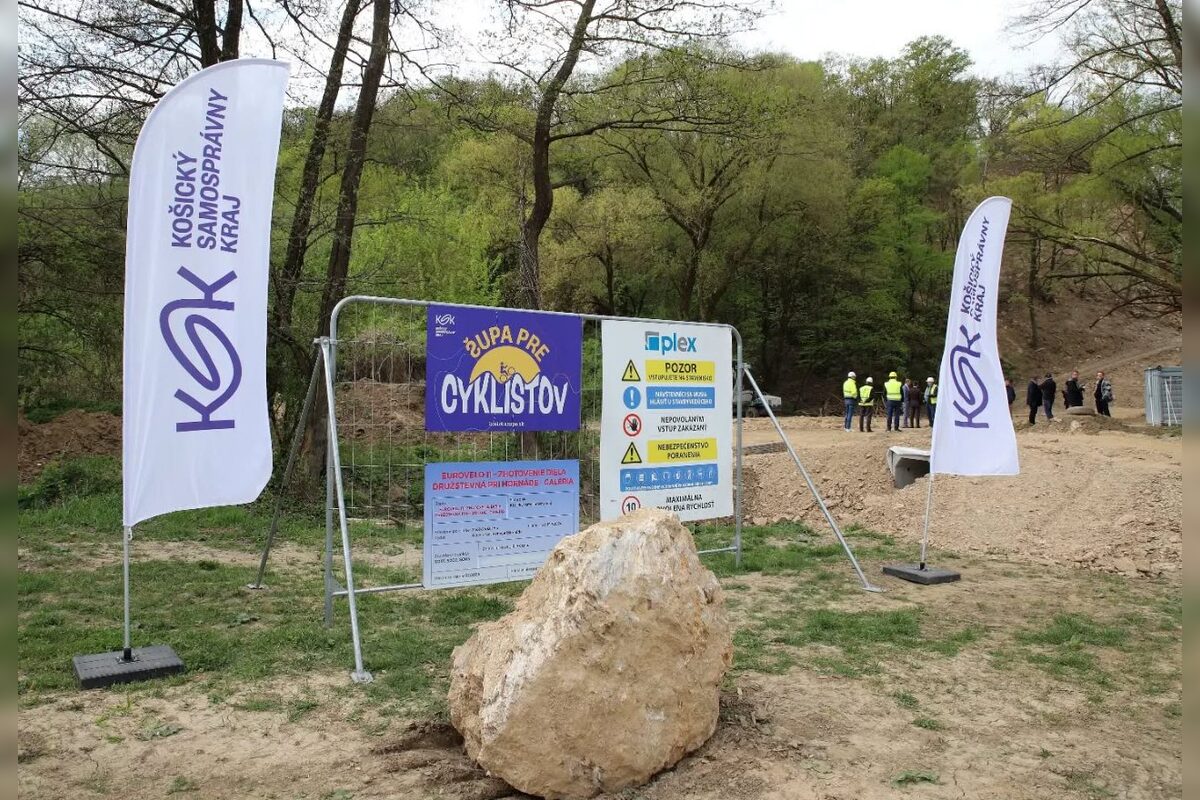 FOTO: Miliónová investícia do cyklistikyPri Hornáde pribudne most aj vyhliadka, foto 13