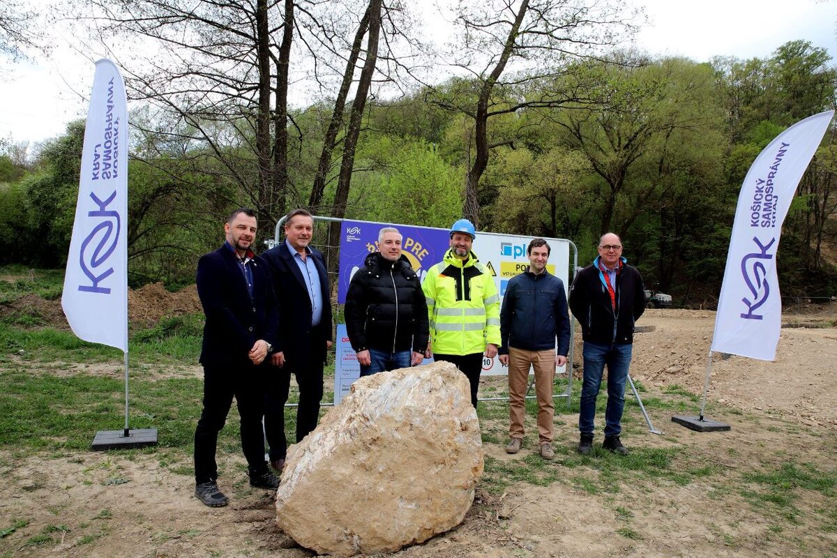 FOTO: Miliónová investícia do cyklistikyPri Hornáde pribudne most aj vyhliadka, foto 18