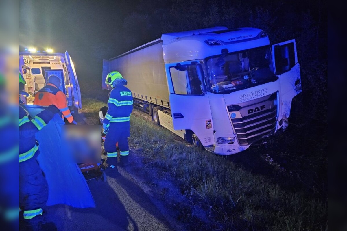 FOTO: Tragická nehoda pri Rožňave, foto 1