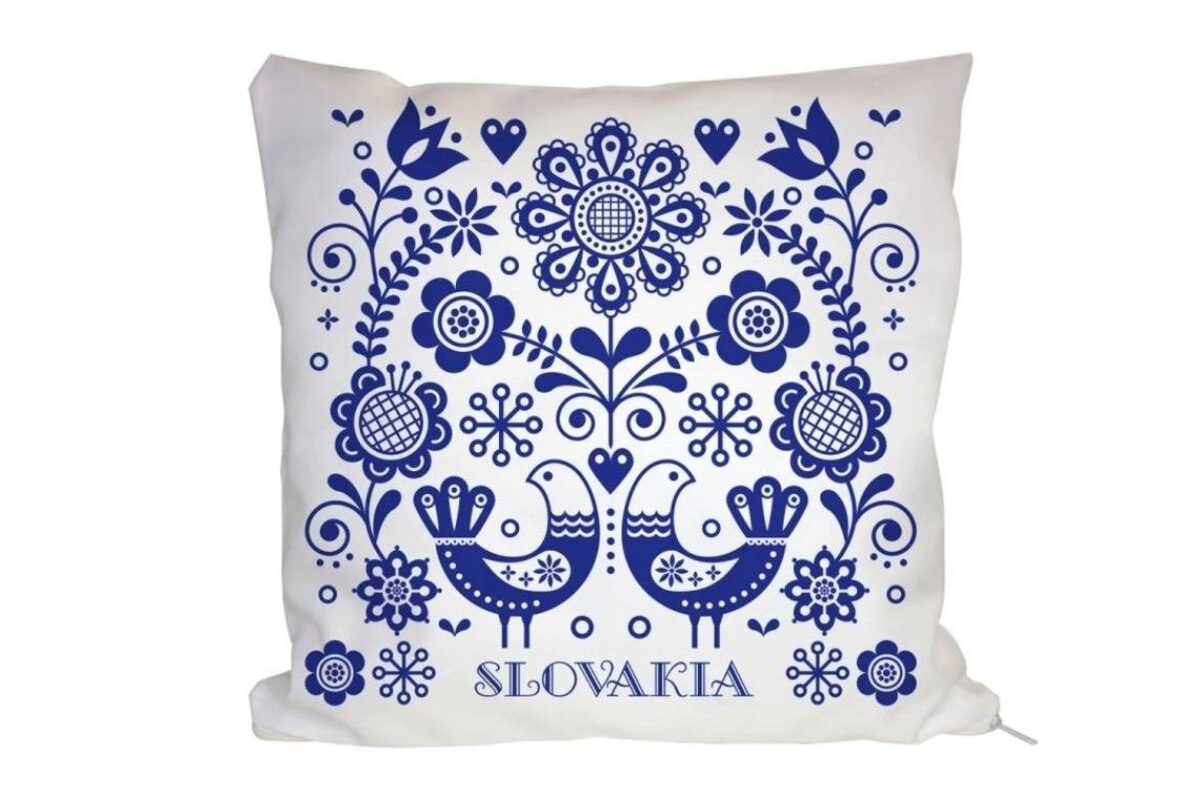 FOTO: Slováci si často kupujú produkty s ornamentmi, ibaže nie slovenskými, foto 5