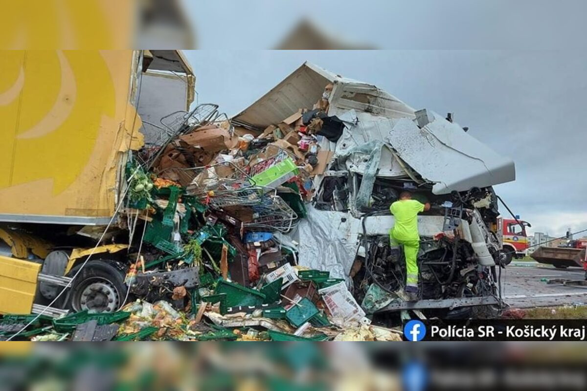 FOTO: Tragické dopravného nehody pred Turňou nad Bodvou, foto 1