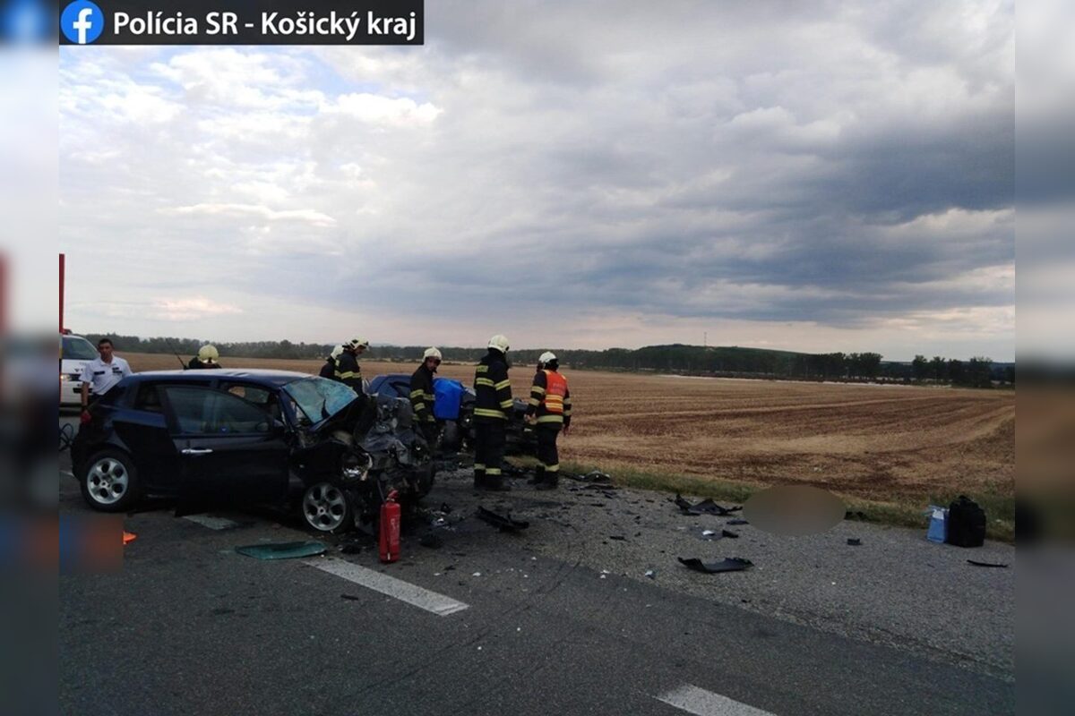 FOTO: Tragické dopravného nehody pred Turňou nad Bodvou, foto 9