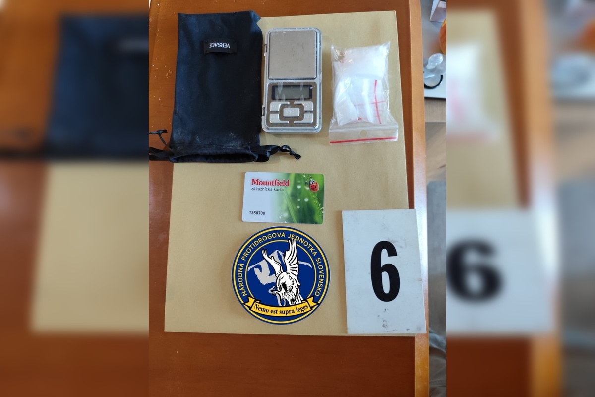 FOTO: Polícia rozložila drogovú organizáciu, foto 6