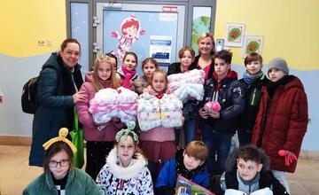 FOTO: Košickí žiaci vlastnoručne vyrobili darčeky pre najmenších pacientov