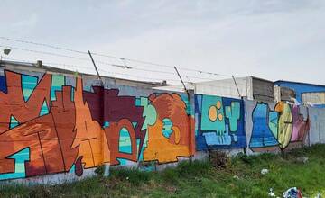 FOTO: Na Juhu vznikla ďalšia graffiti stena