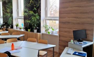 FOTO: Žiaci z Michalovies sa učia v triedach budúcnosti