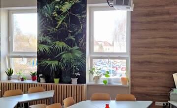 FOTO: Žiaci z Michalovies sa učia v triedach budúcnosti