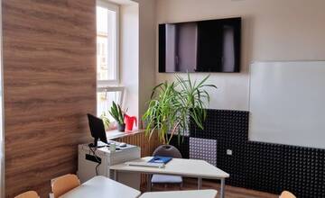 FOTO: Žiaci z Michalovies sa učia v triedach budúcnosti