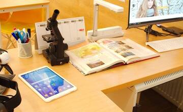 FOTO: Žiaci z Michalovies sa učia v triedach budúcnosti