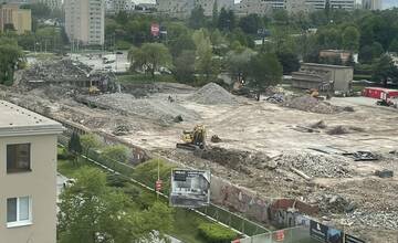 FOTO: Búracie práce v areáli bývalých Východoslovenských tlačiarní