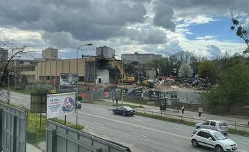 FOTO: Búracie práce v areáli bývalých Východoslovenských tlačiarní