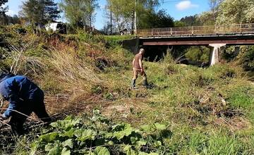 FOTO: Príprava na novú splavovaciu sezónu na Prielome Hornádu