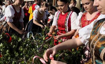 FOTO: Máje zdobia obce a mestá v celom Košickom kraji