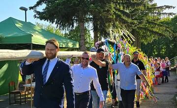 FOTO: Máje zdobia obce a mestá v celom Košickom kraji