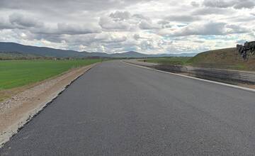 FOTO: Na košickom obchvate pribúdajú mosty a protihlukové steny