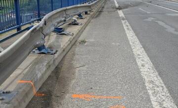 FOTO:  Medzi Čečejovcami a Moldavou sa prevrátila dodávka